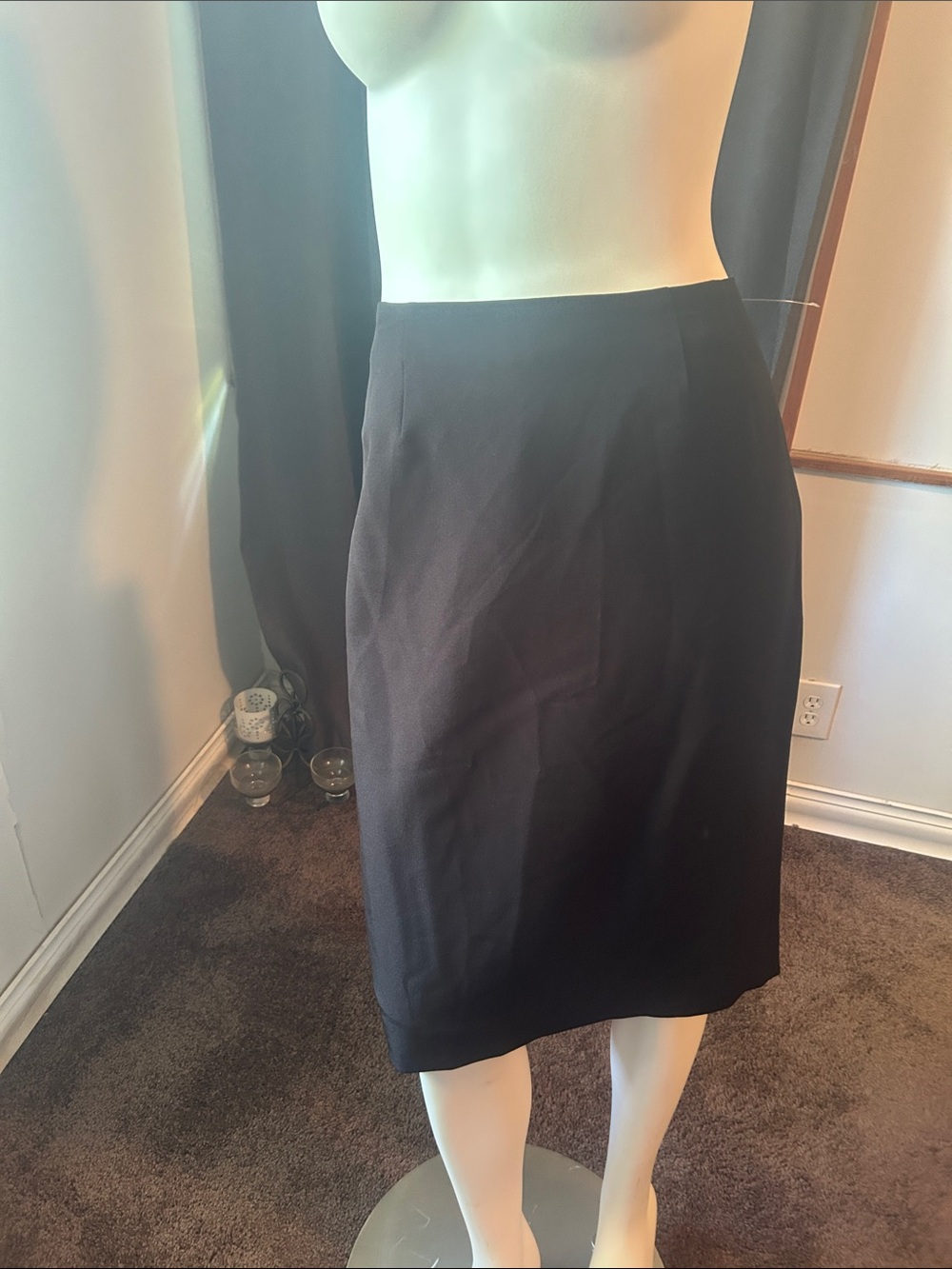Kasper Black pencil skirt